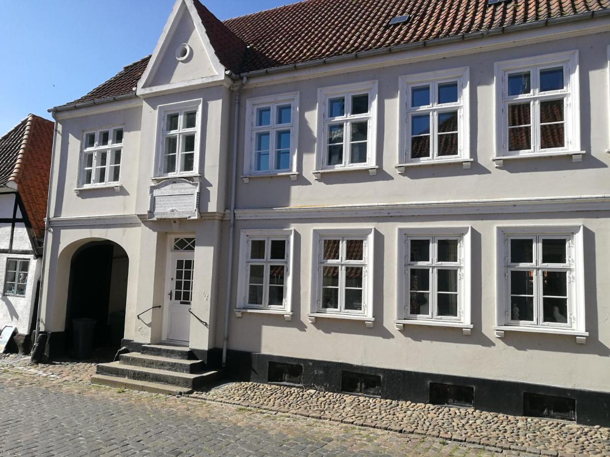 Kjobing Manor Bed & Breakfast Aeroskobing Exterior photo